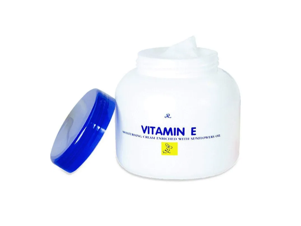 AR Vitamin E Moisturising Cream Enriched with Sunflowers Oil 200ml