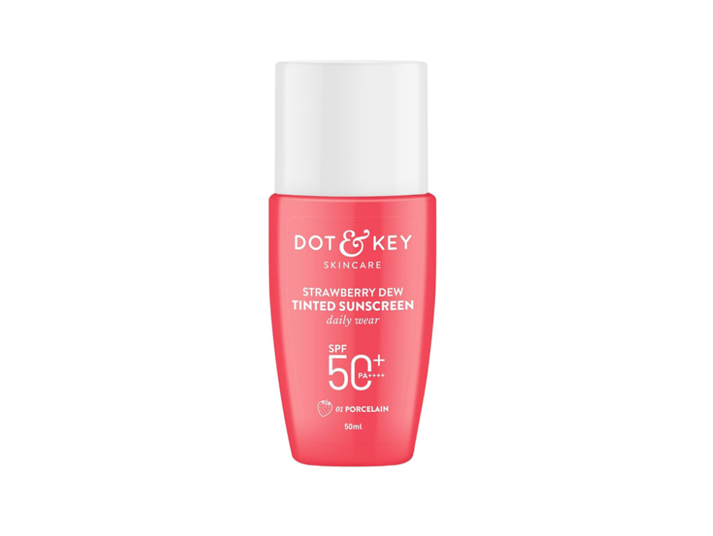 Dot & Key strawberry Tinted Sunscreen Shade: 01 ( Porcelain ) 50ml
